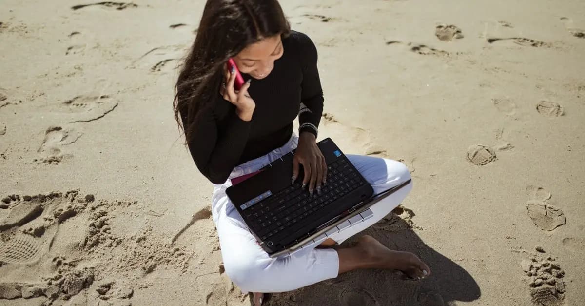 Digital Nomad Lifestyle: Pros and Cons