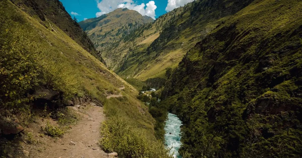 Comparing Popular Outdoor Activities: Which is Right for You?